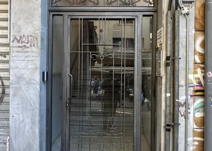Aristotelous Almond House דירה